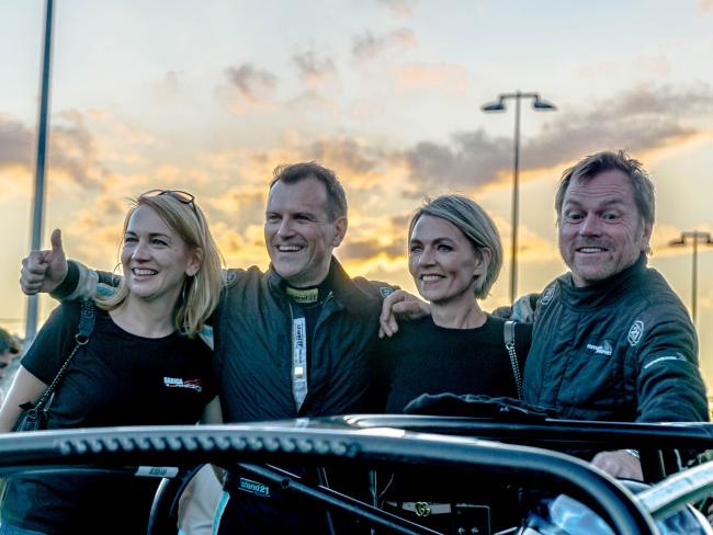 Die Fahrer und ihre Frauen