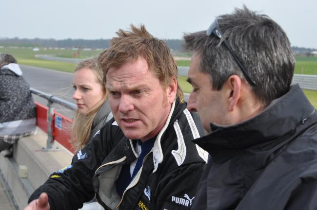 Pitwall with Joachim & Helen Westermann and Ansar Ali