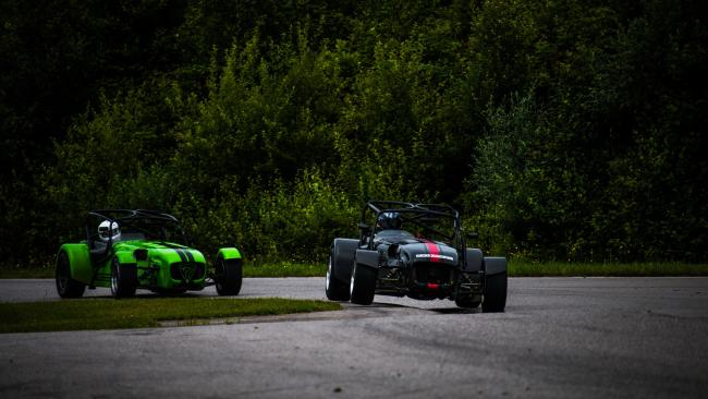 Caterham Superlight R 400